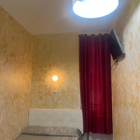 Termini Golden House Affittacamere *