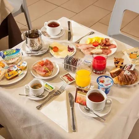 Hotel Artis 4*