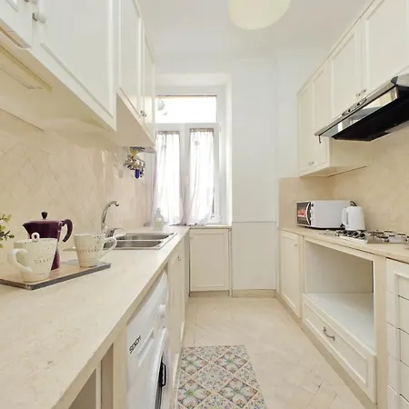 Apartment Sanctuary 32