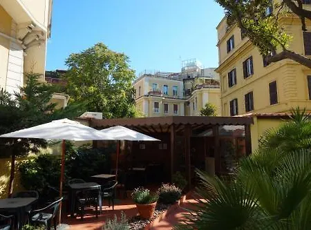 Green Hotel Hotell