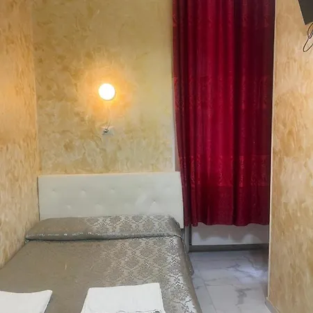 Termini Golden House Гостевой дом