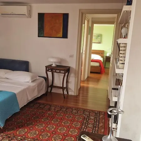 Apartment Casa Di Libri - Delizioso A 10 Min Da Trastevere Rome
