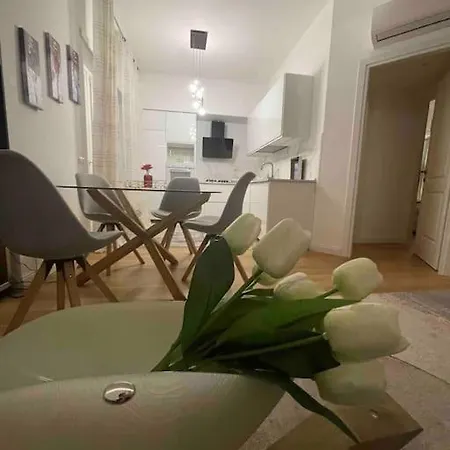 Monteverde Elegante E Moderno Apartment