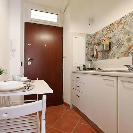 Blu Flamingo Trilussa Rome