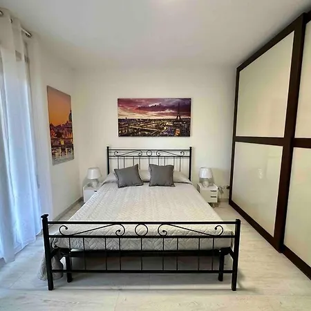 Apartment Luminoso Domus Eur *