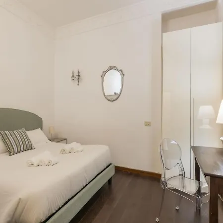 The Rent - Three-bedroom Close To The Quirinale * Rome