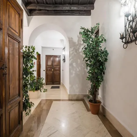 The Rent - Gorgeous One-bedroom Near Piazza Di Spagna Rome