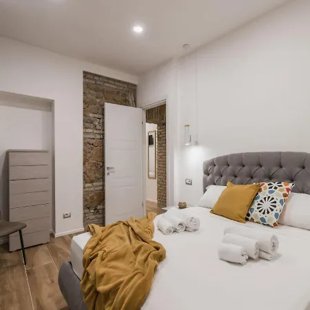 The Rent - Modern Three-bedroom A Few Steps From The Colosseum Apartamento Roma