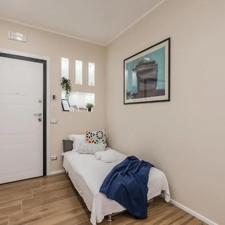Apartamento The Rent - Modern Three-bedroom A Few Steps From The Colosseum *