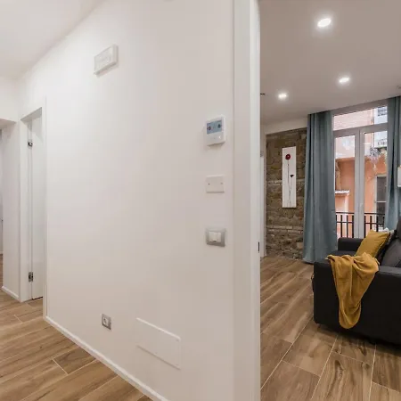 Appartement The Rent - Modern Three-bedroom A Few Steps From The Colosseum