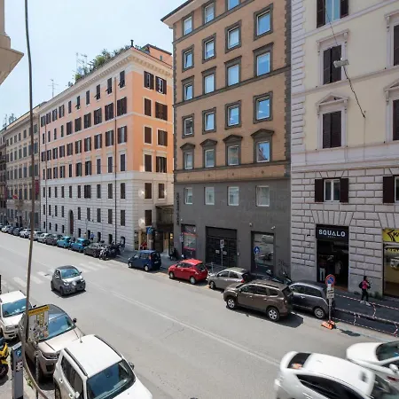 Apartment The Rent - Spacious Three-bedroom Near The Colosseum *