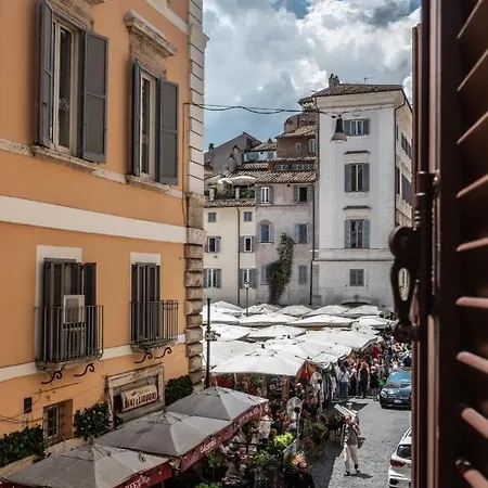 Apartment Campo De Fiori Chic Rome