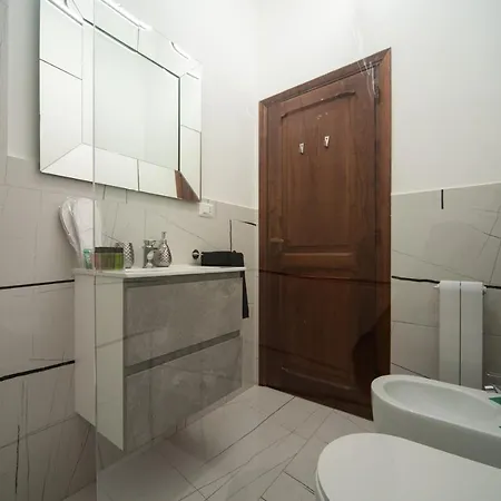 Campo De Fiori Chic Apartment *