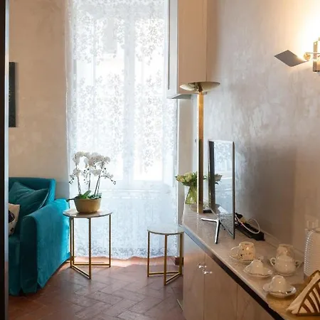 Apartment Campo De Fiori Chic