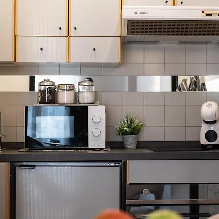 Campo De Fiori Chic Apartment *