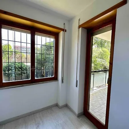 Luminoso Domus Eur Apartment *