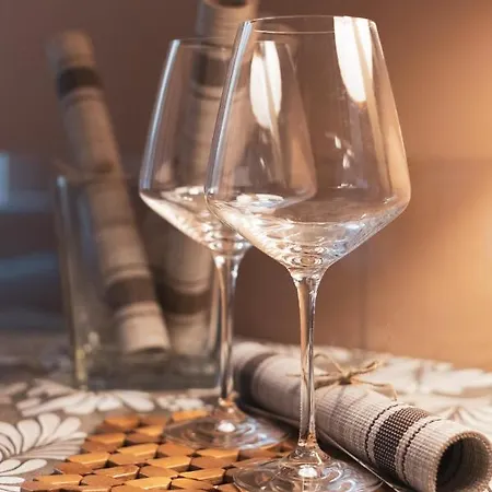 Royal - Elegante Nel Cuore Di *
