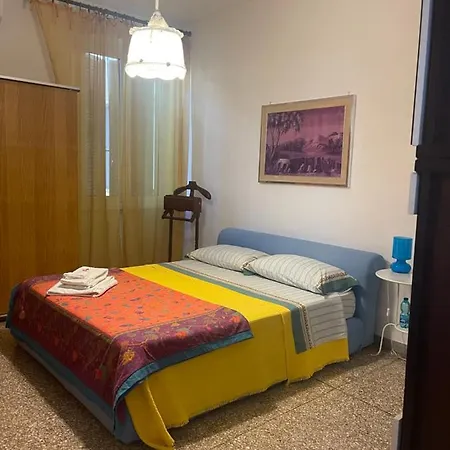Stanza De Casa *
