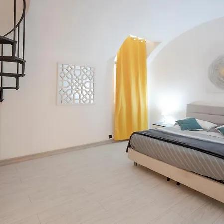 D'elite Trevi Fountain Apartment *