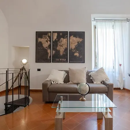 D'elite Trevi Fountain Apartment *