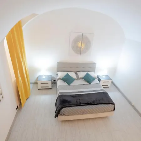 D'elite Trevi Fountain Apartment