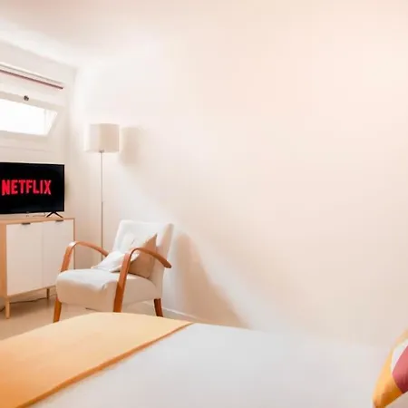 Apartment Indipendente Su Due Livelli Rome