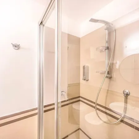 Indipendente Su Due Livelli Apartment