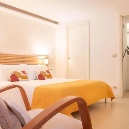 Indipendente Su Due Livelli Apartment *