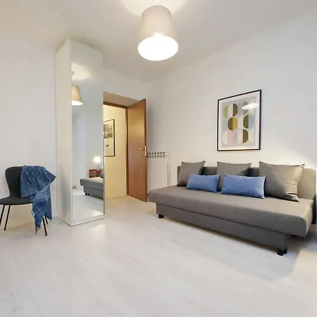 Apartamento Monti Spacious 2 *