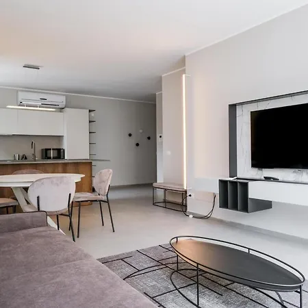 Viam Imbriani Apartment *