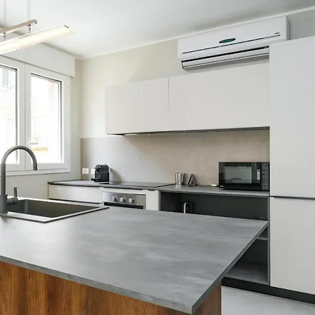 Viam Imbriani Apartment *