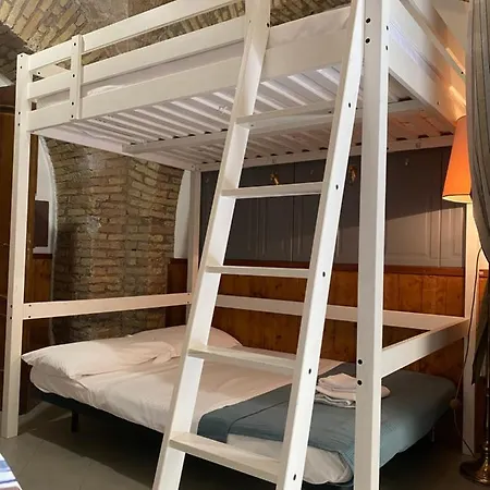 For 6 People Apartment *