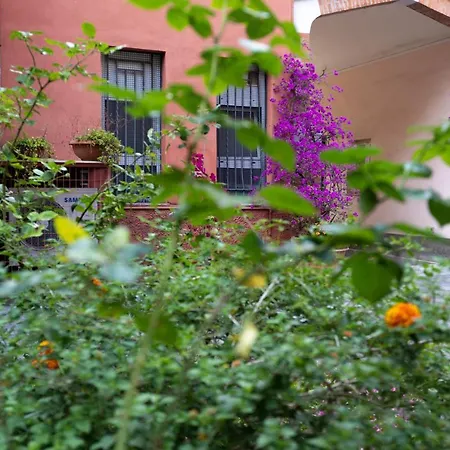 Apartment In Front Of Vatican Museums And Vatican Area - Myden In