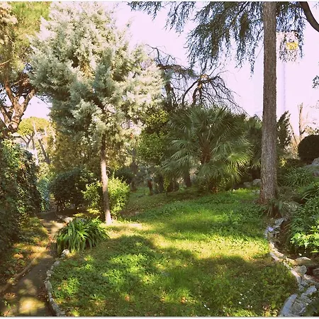 Bed & Breakfast Casa Per Ferie Cardinal G. Guarino
