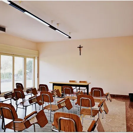 Bed & Breakfast Casa Per Ferie Cardinal G. Guarino *