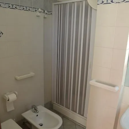 Casa Per Ferie Cardinal G. Guarino Bed & Breakfast Rome