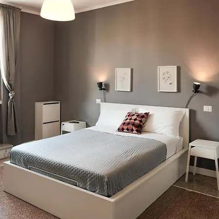 Apartment Family Near Vatican Museum