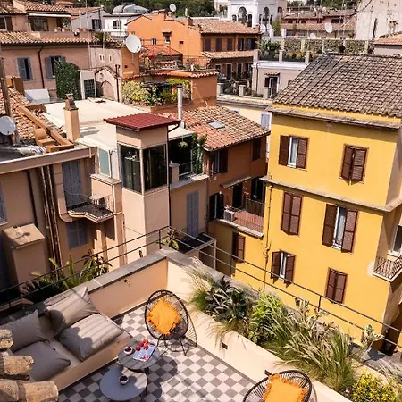 Apartment Romac - Condotti Penthouse In The Spanish Steps Area