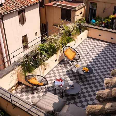 Romac - Condotti Penthouse In The Spanish Steps Area Apartment