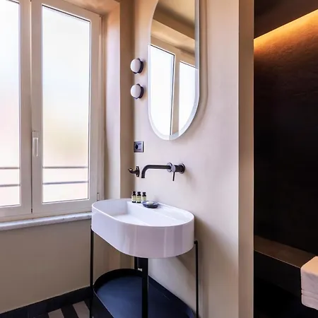 Apartment Romac - Condotti Penthouse In The Spanish Steps Area