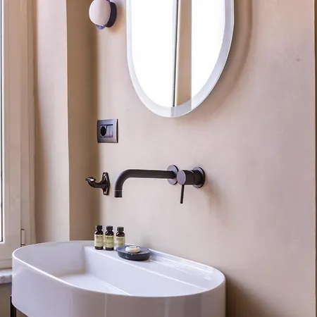 Apartment Romac - Condotti Penthouse In The Spanish Steps Area Rome