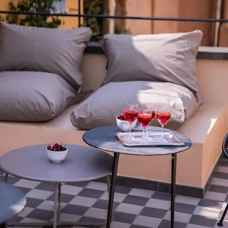Apartment Romac - Condotti Penthouse In The Spanish Steps Area *