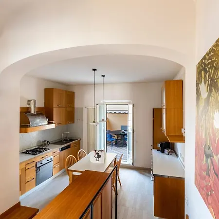 Romac - Condotti Penthouse In The Spanish Steps Area Apartment Rome