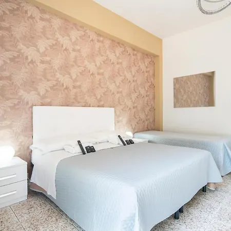Mr. Brown - Marconi Guest house Rome