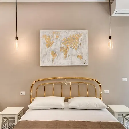 Rhome Colosseum Apartment