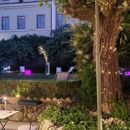 Riari Garden فندق مبيت وإفطار روما