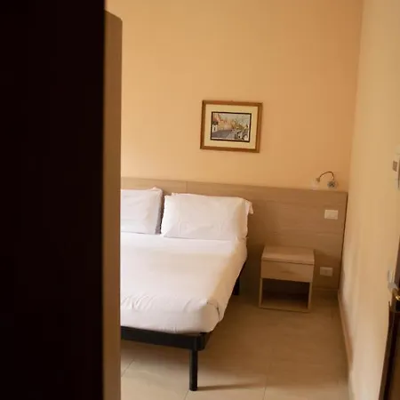 Riari Garden فندق مبيت وإفطار 5*