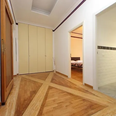 Sanctuary 32 Rome