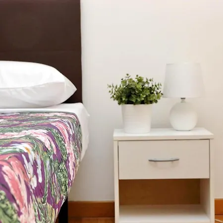 Apartment Sanctuary 32 Rome