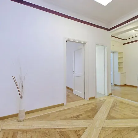 Sanctuary 32 Apartment Rome